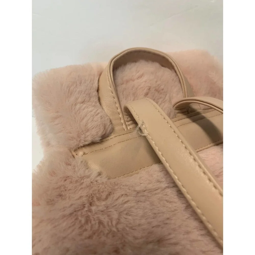T-SHIRT‎ & JEANS Pink Faux Fur Purse/Backpack